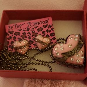 Betsy Johnson Valentine Vintage pink earings and l
